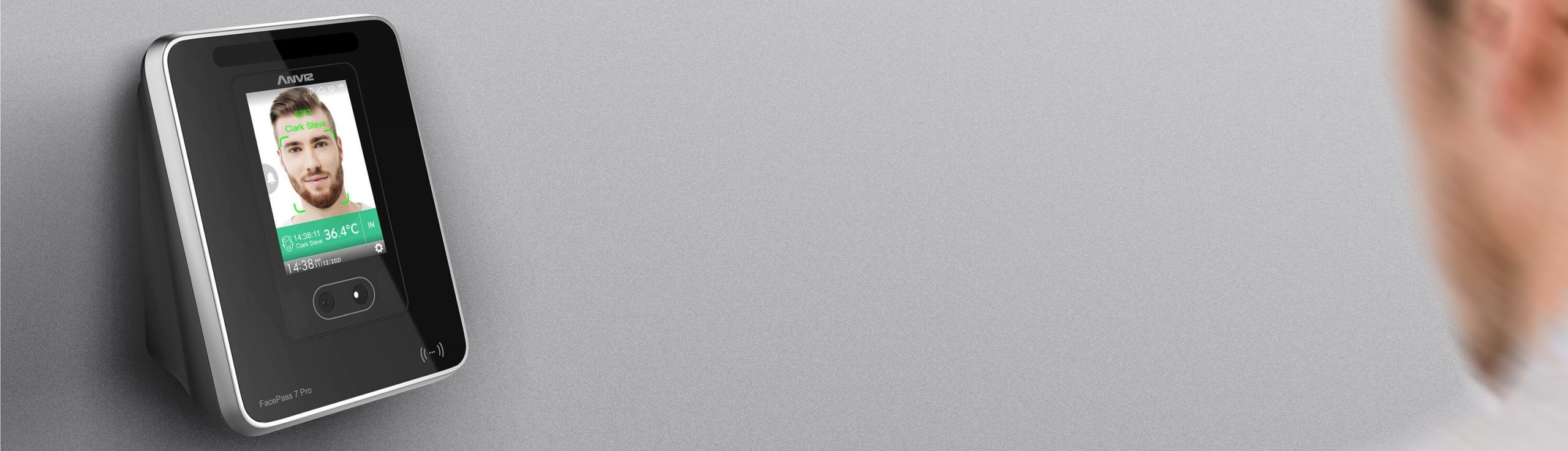 CZYTNIKI TWARZY – Markety budowlane